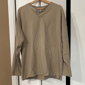 Columbias Men's Tan Long Sleeve Shirt